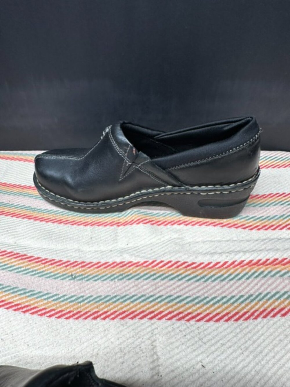 Eastland Kelsey Clogs Woman's Size 8.5 - Picture 3 of 12